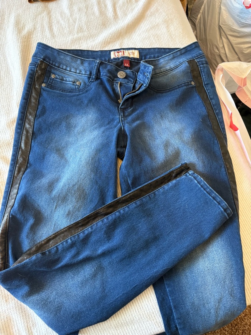 lei Women's Skinny Jeans in Blue with Black Side Stripe